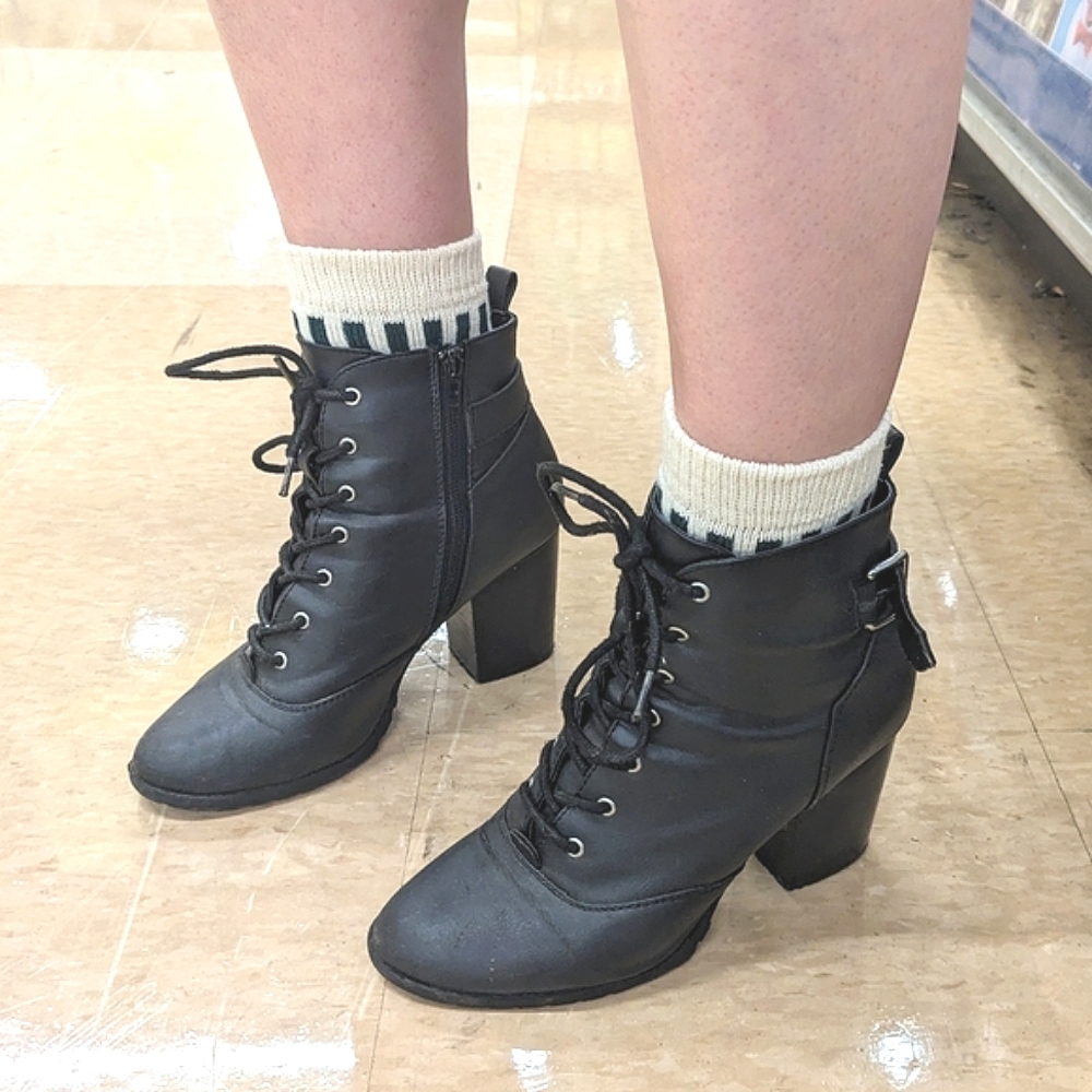 Witchy Black Brash Booties Lace Up Size 7.5 - Picture 4 of 11